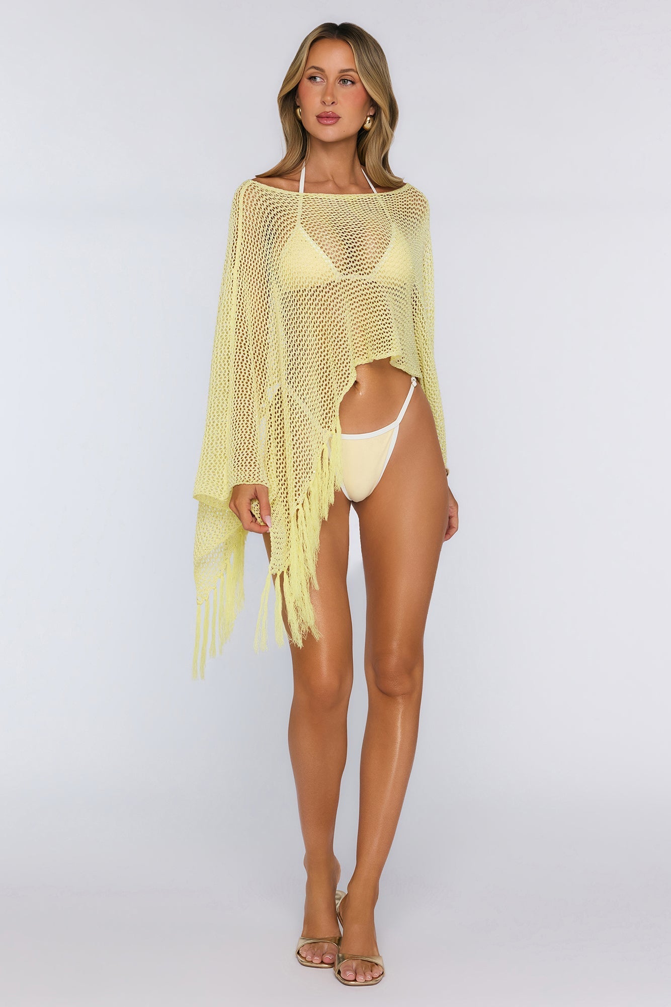 Poncho Amarelo com Franjas