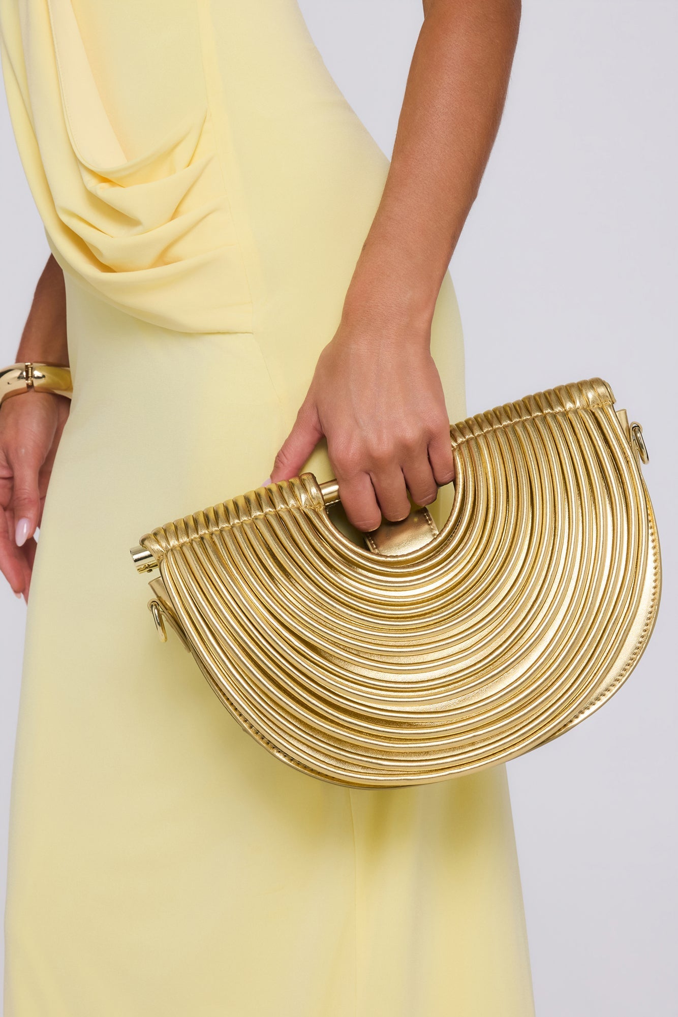 Bolsa Marcante Dourada