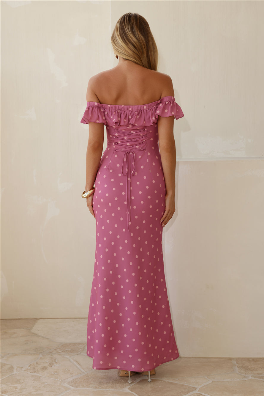 Vestido longo ombro a ombro com estampa poá — Magenta