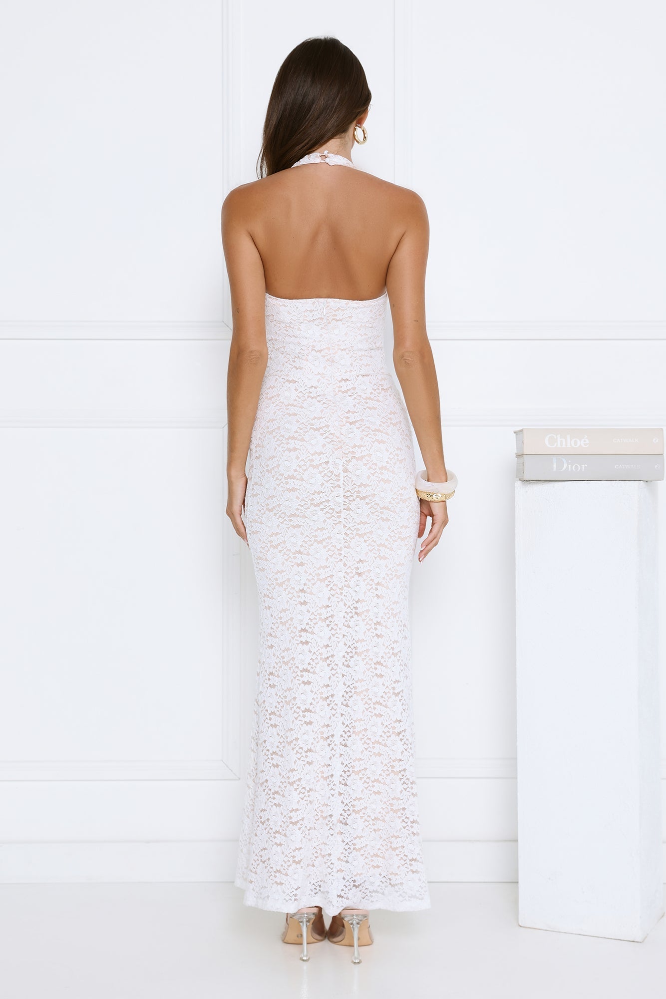 Vestido Longo em Renda com Decote Halter "Delicate Daydream" — Branco