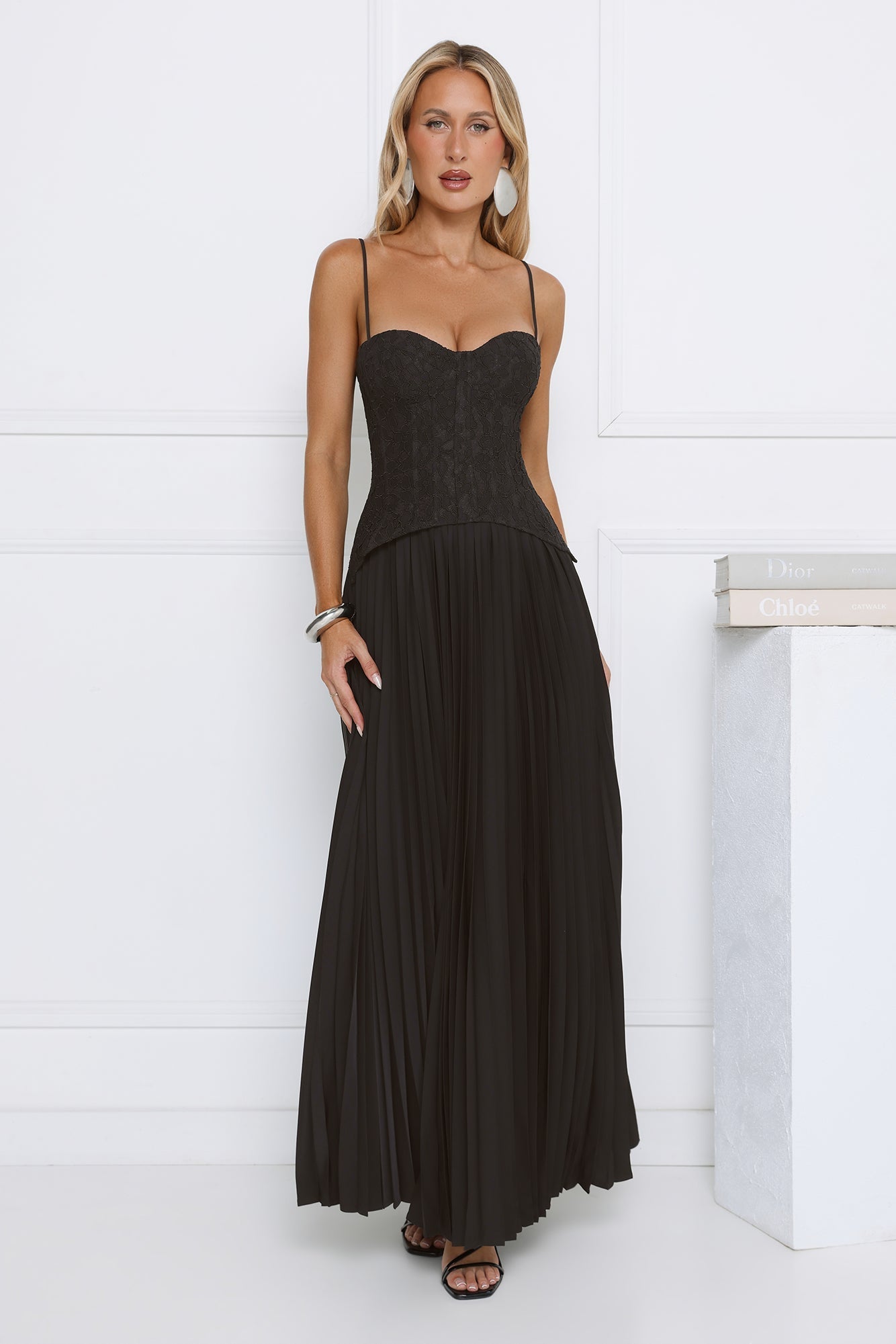 Vestido longo de renda Antique Roses — Preto