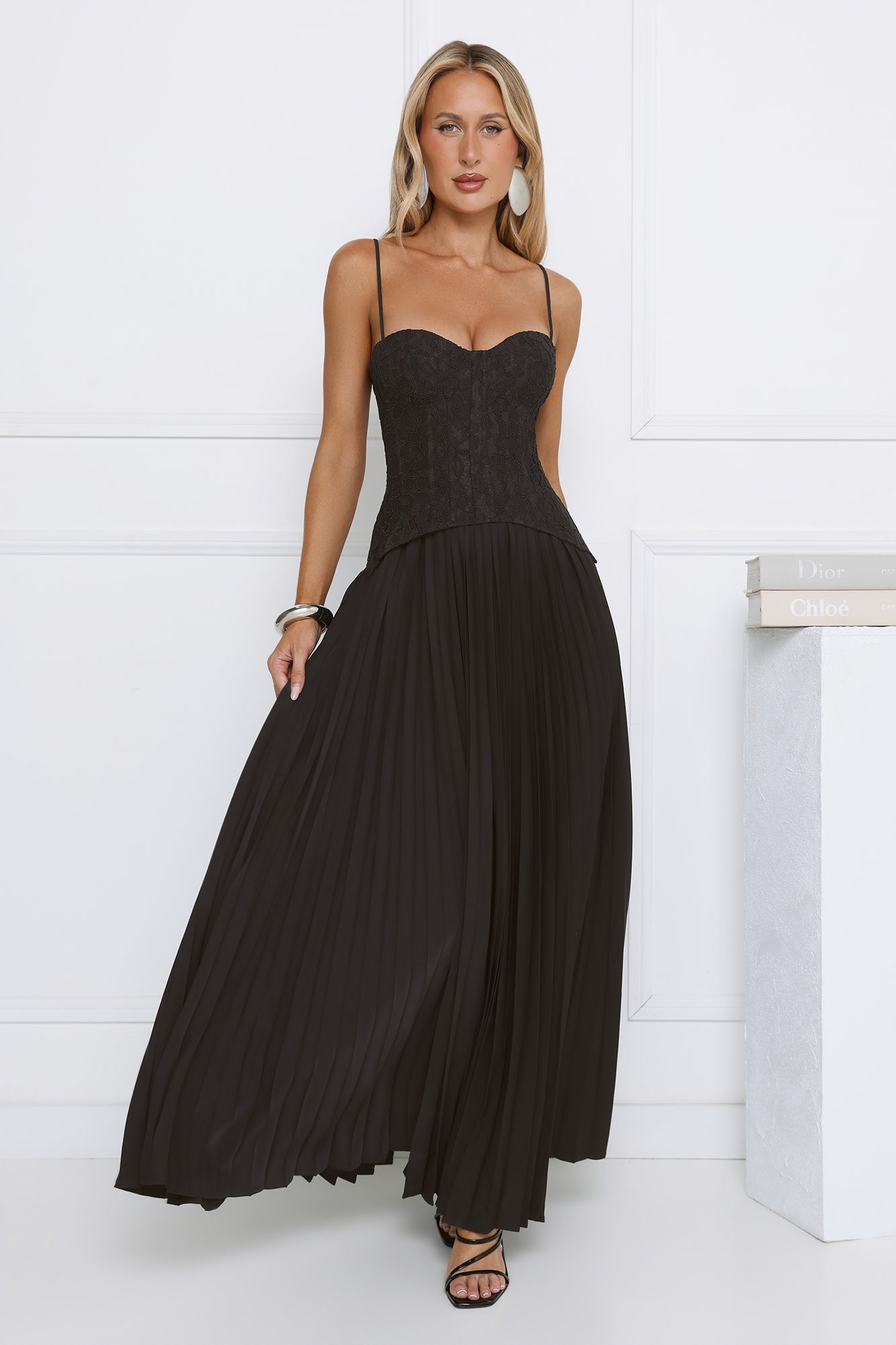 Vestido longo de renda Antique Roses — Preto