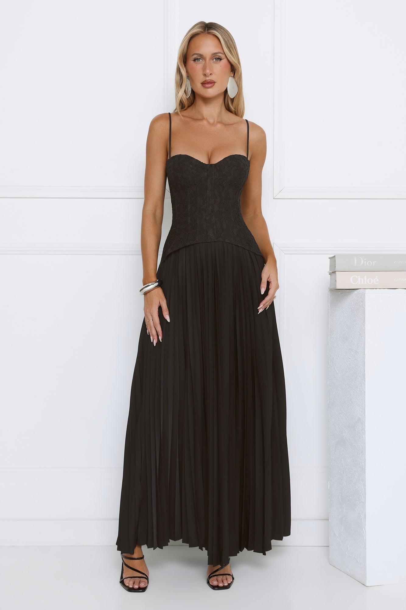 Vestido longo de renda Antique Roses — Preto