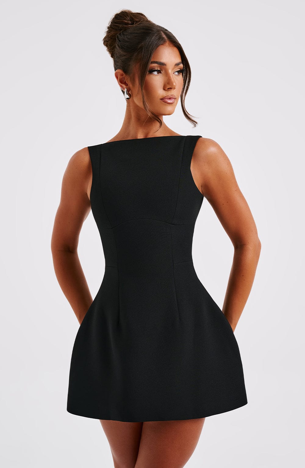 Vestido Curto Alana - Preto