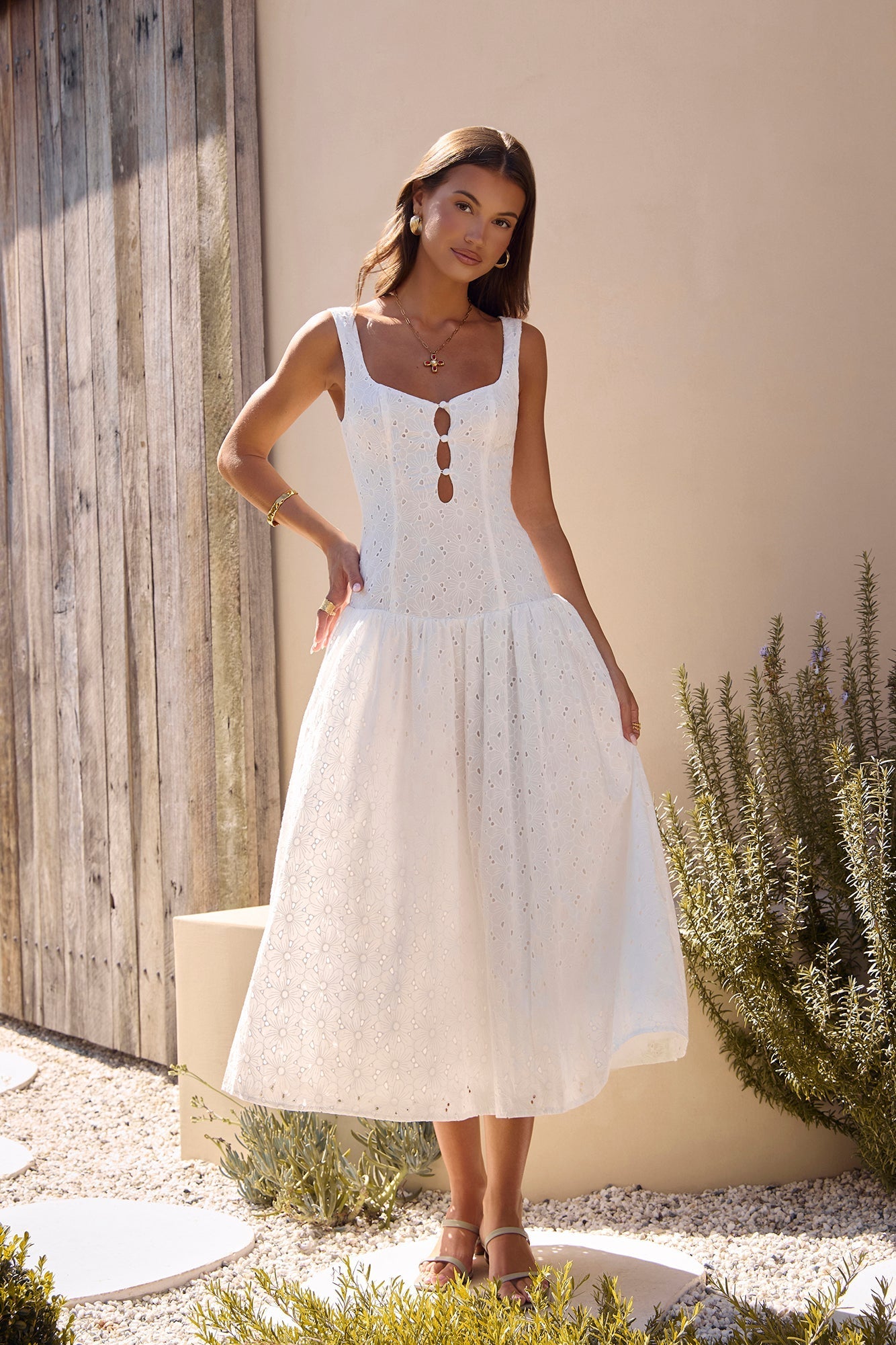 Vestido Longo Bordado Romance com Pesponto — Branco