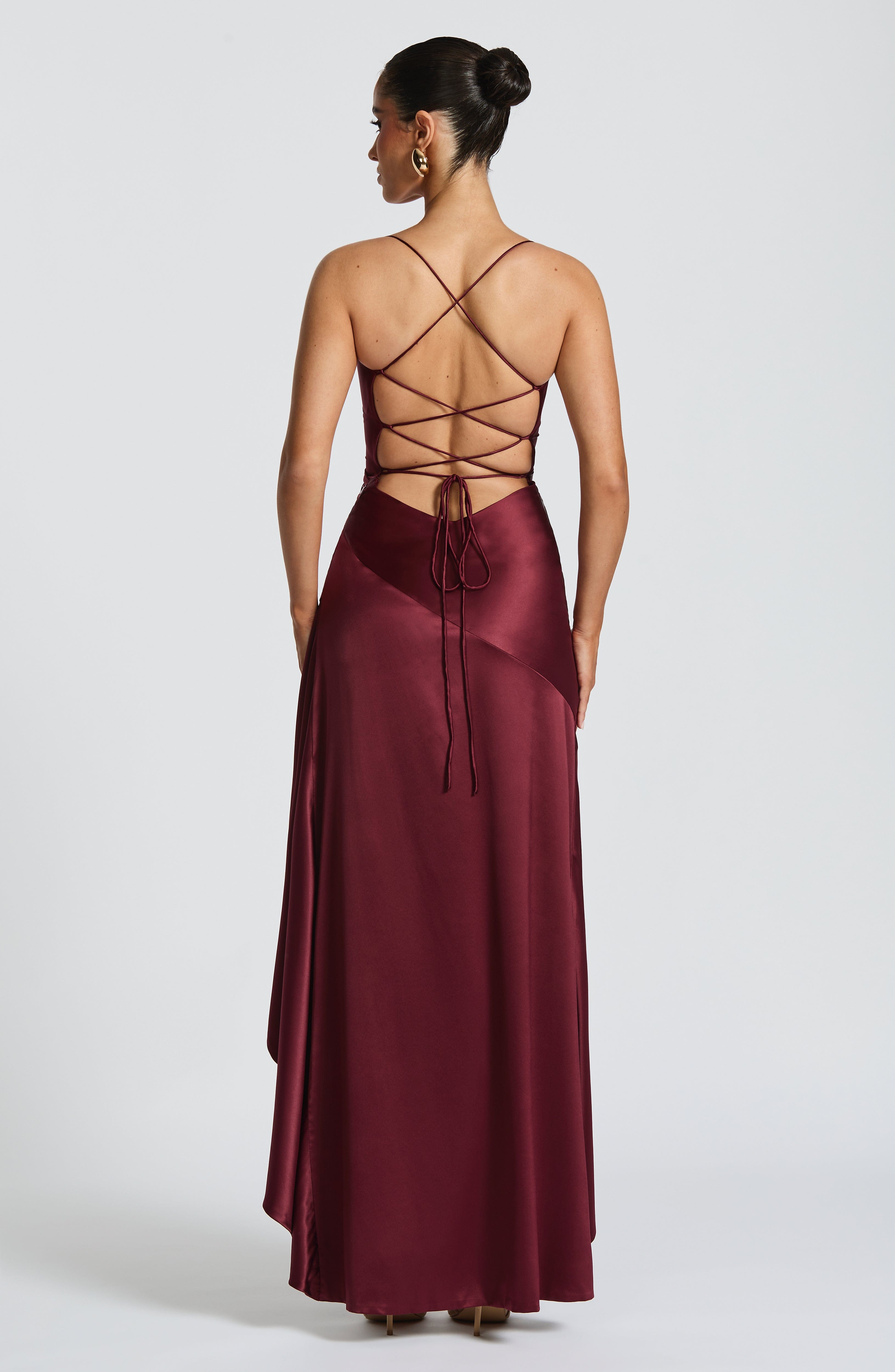 Vestido Longo Samira - Cereja Laqueada