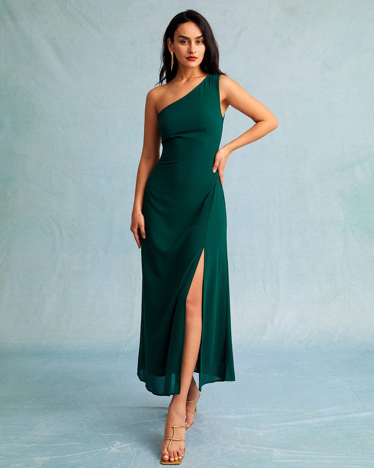 Vestido maxi verde de um ombro só, sem mangas