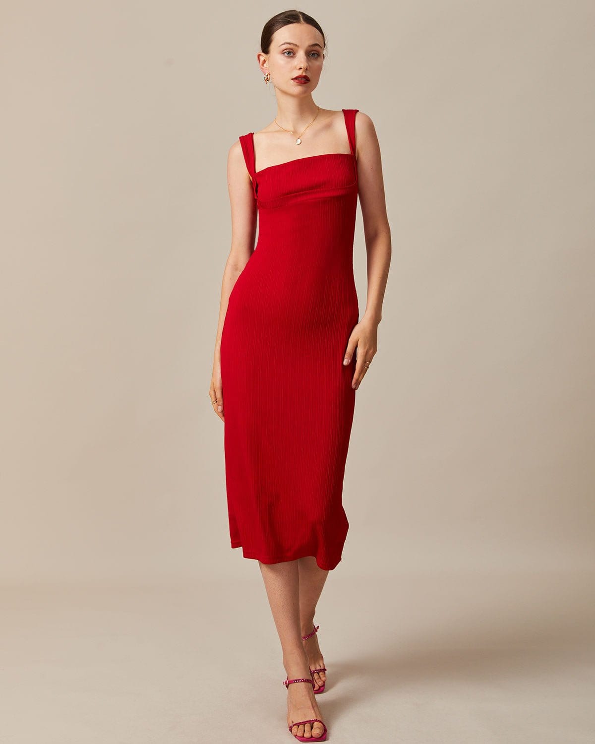 Vestido Canelado Midi com Decote Quadrado — Vermelho