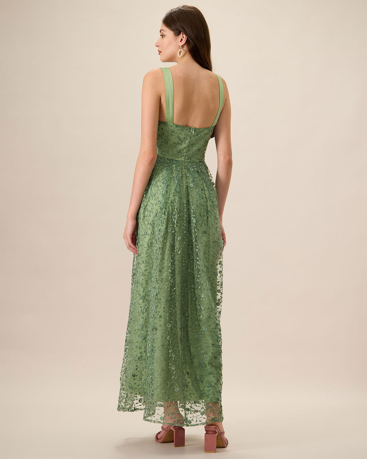 Vestido Slip Longo em Tule com Bordado Verde