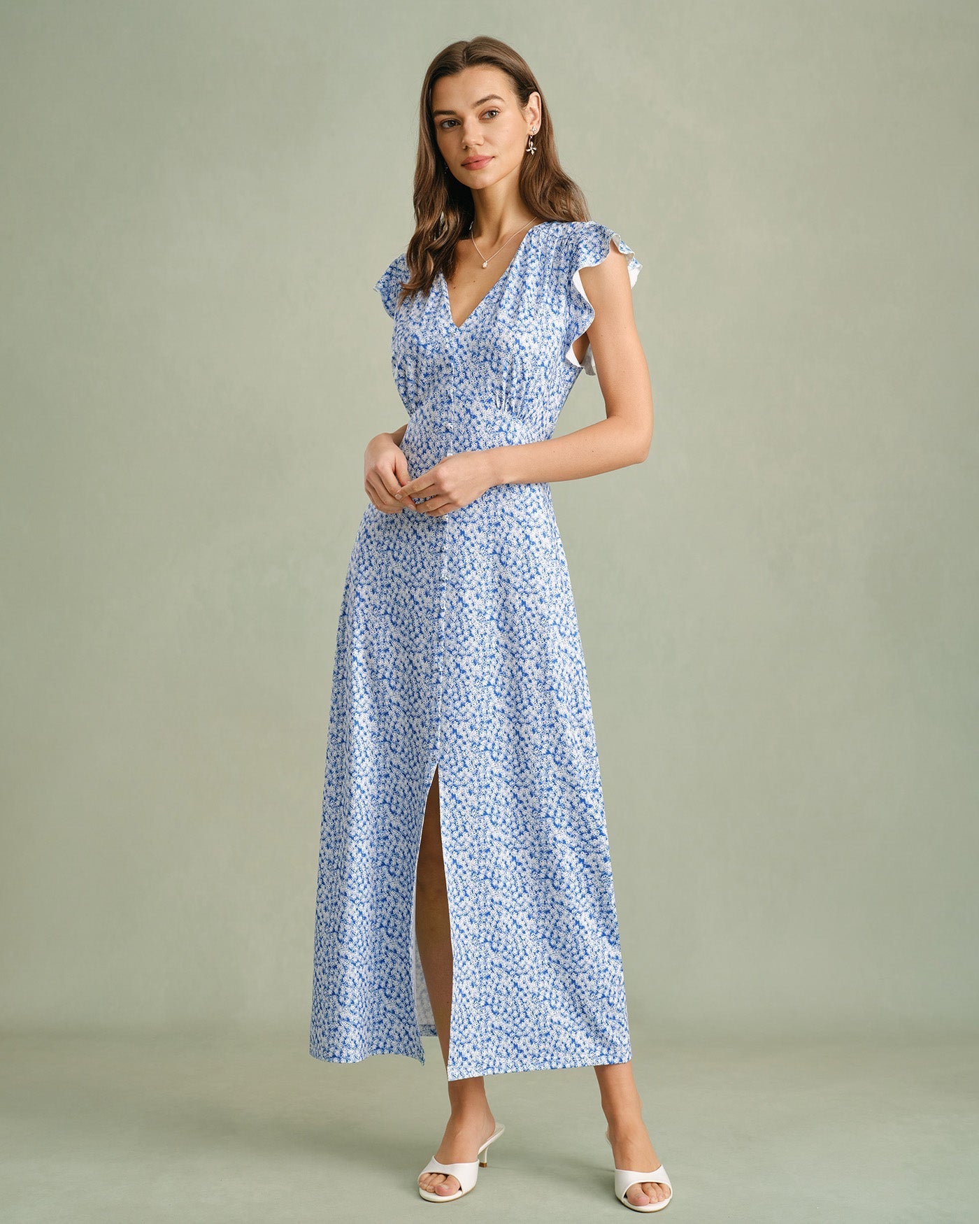 Vestido longo floral azul com decote em V e detalhe de amarração