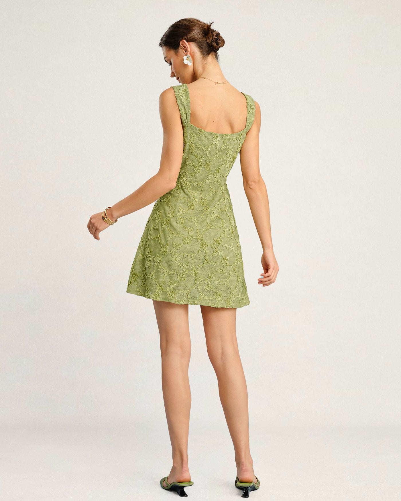 Mini vestido floral em tule verde