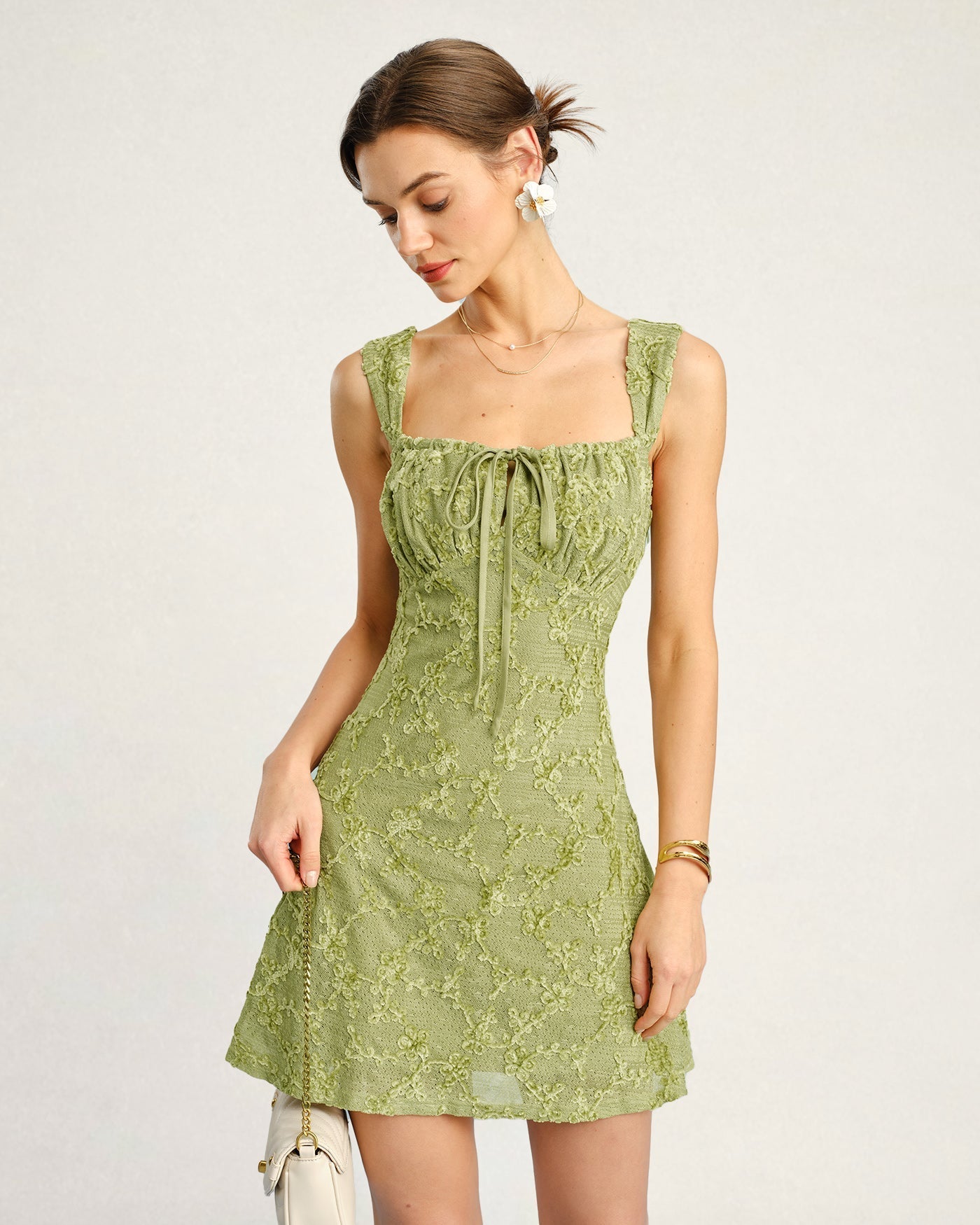 Mini vestido floral em tule verde