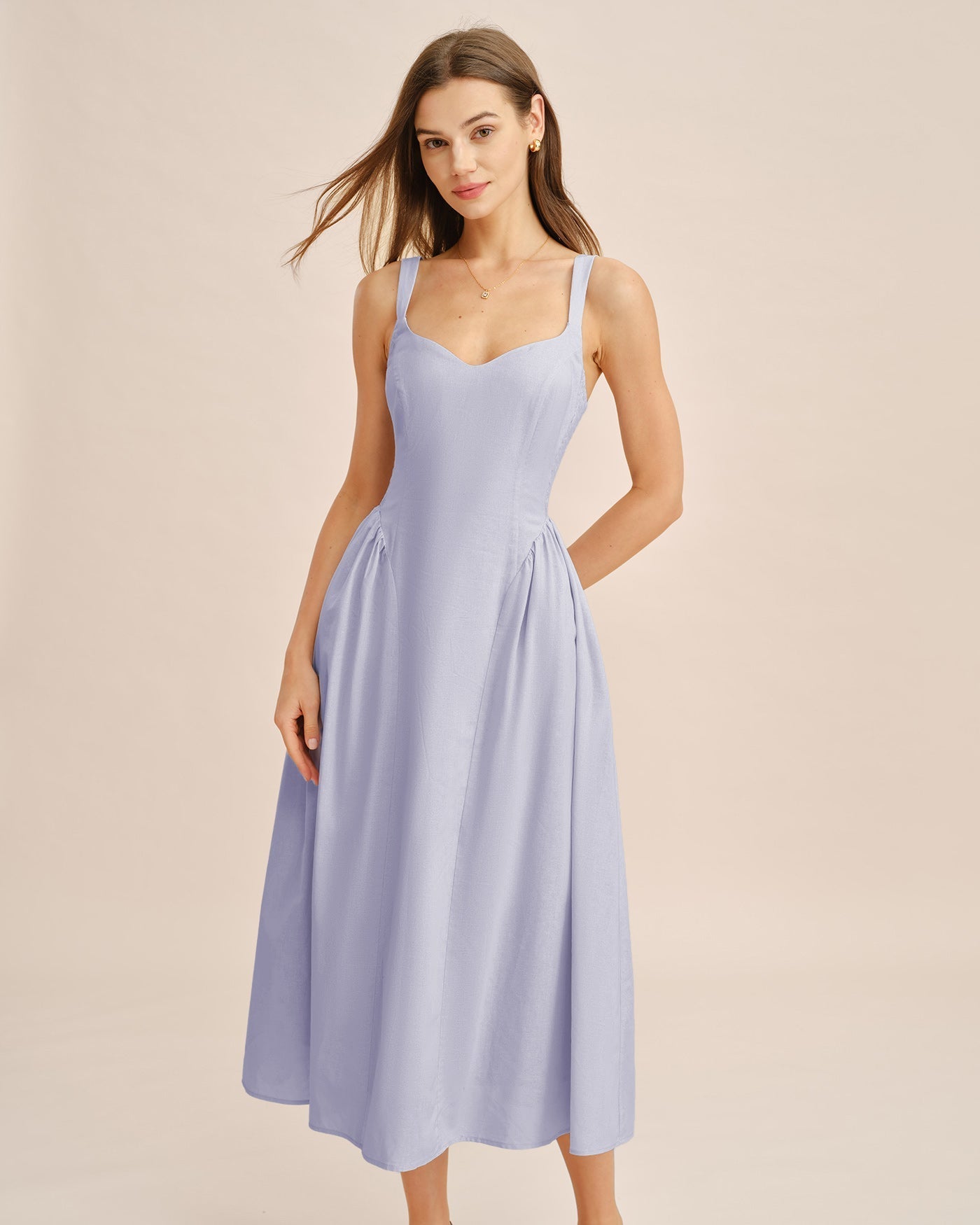 Vestido slip midi azul claro com franzido