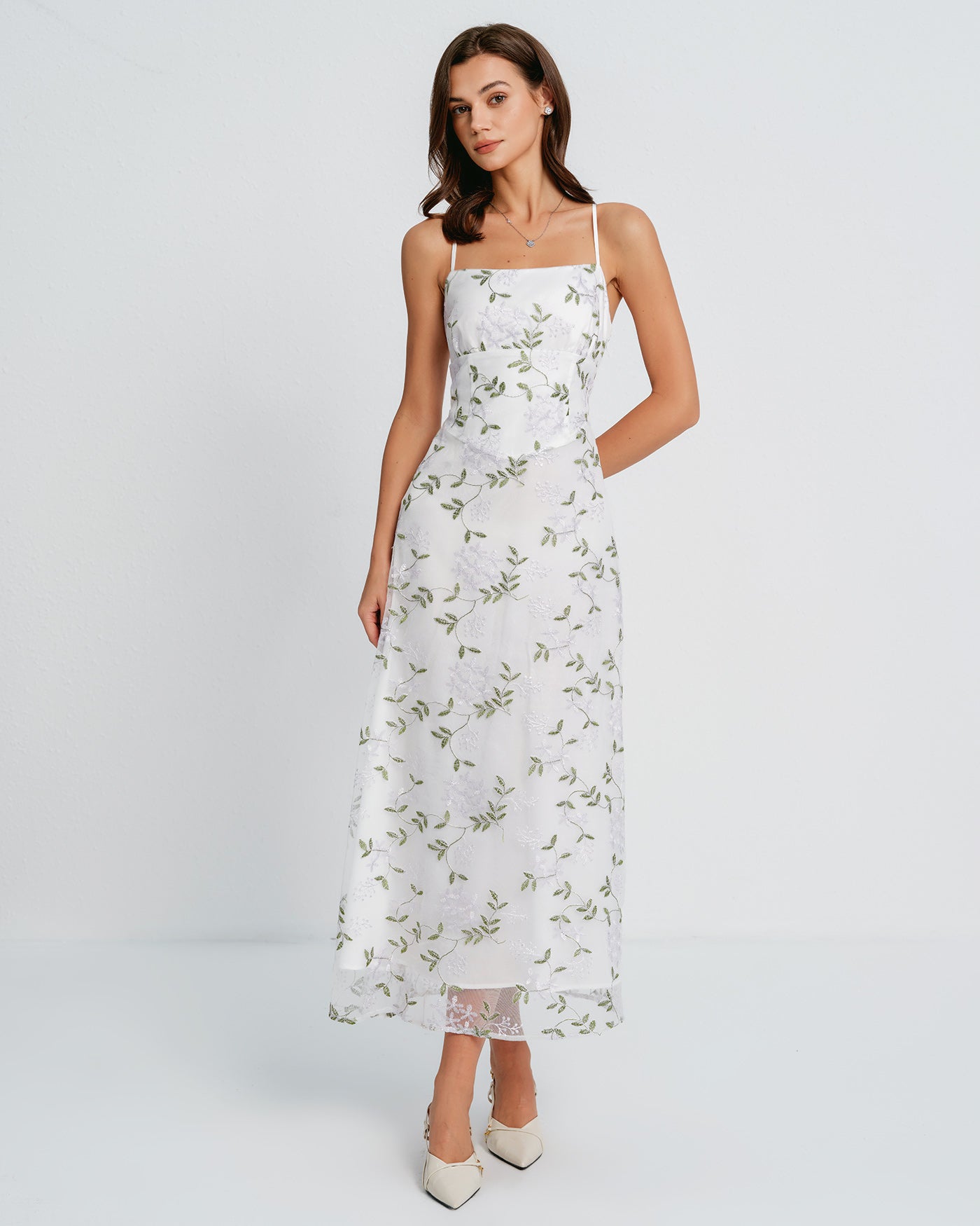 Vestido slip maxi com estampa floral — Branco