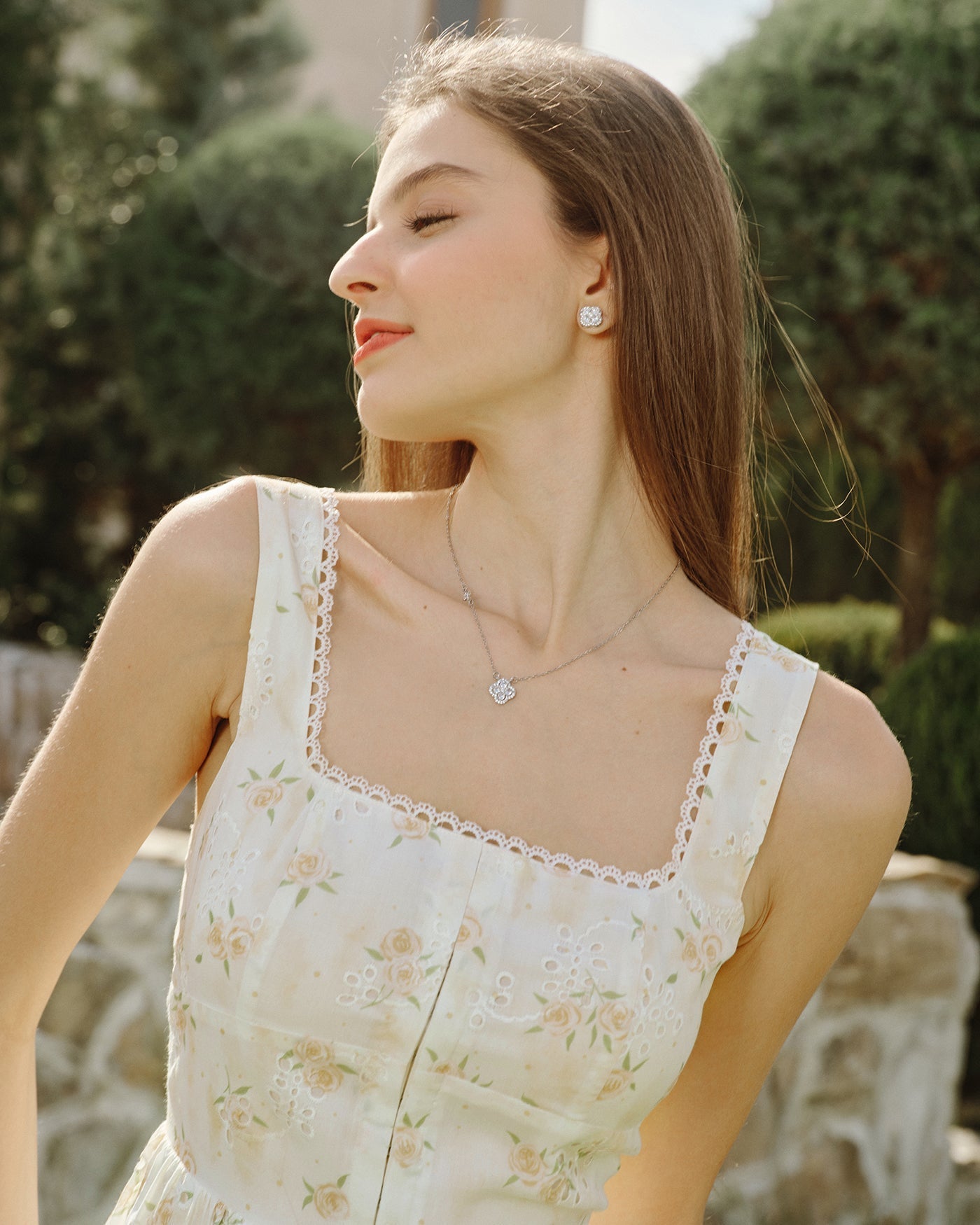 Vestido Midi Floral Amarelo com Franzidos
