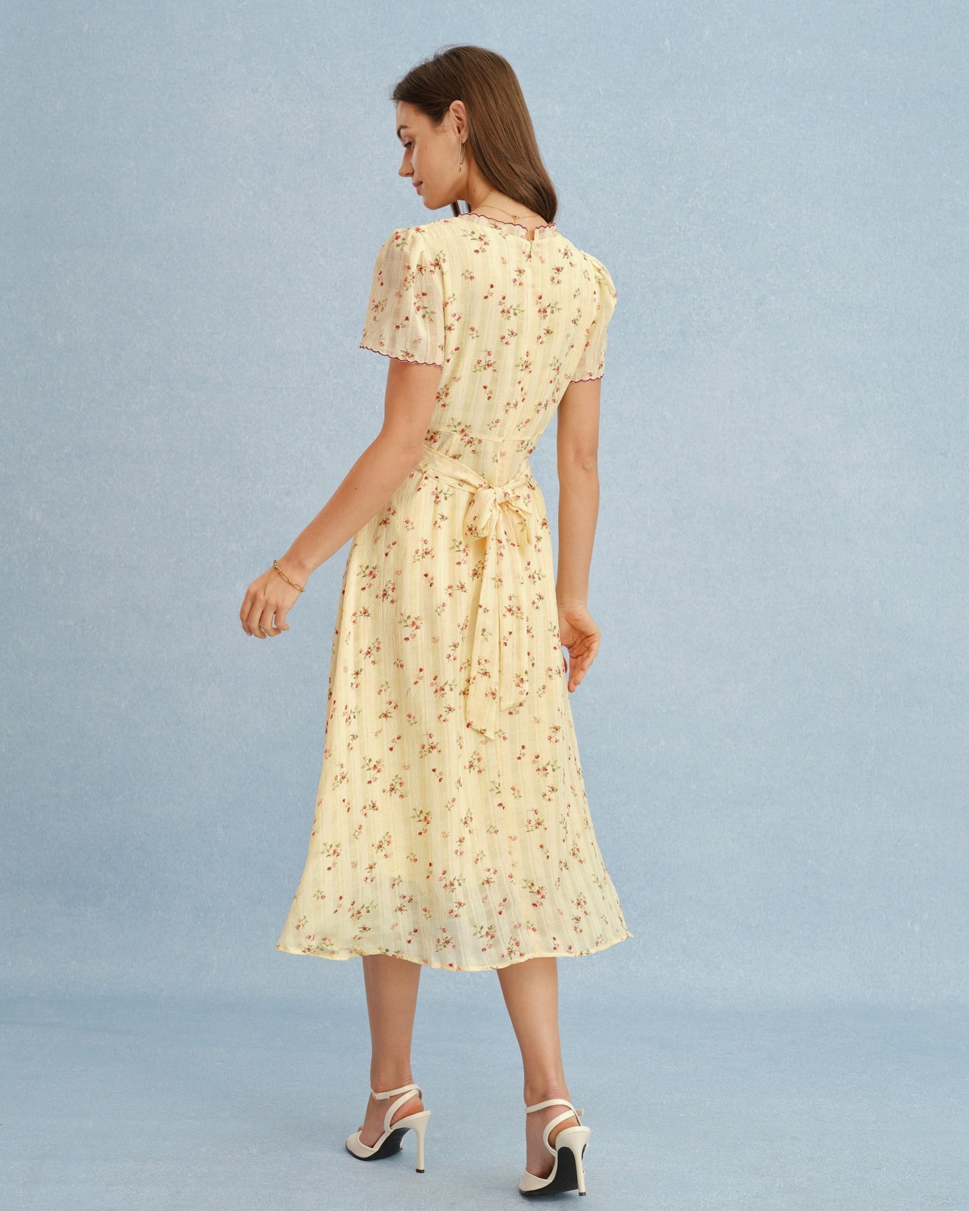 Vestido túnica midi floral com decote V - Amarelo