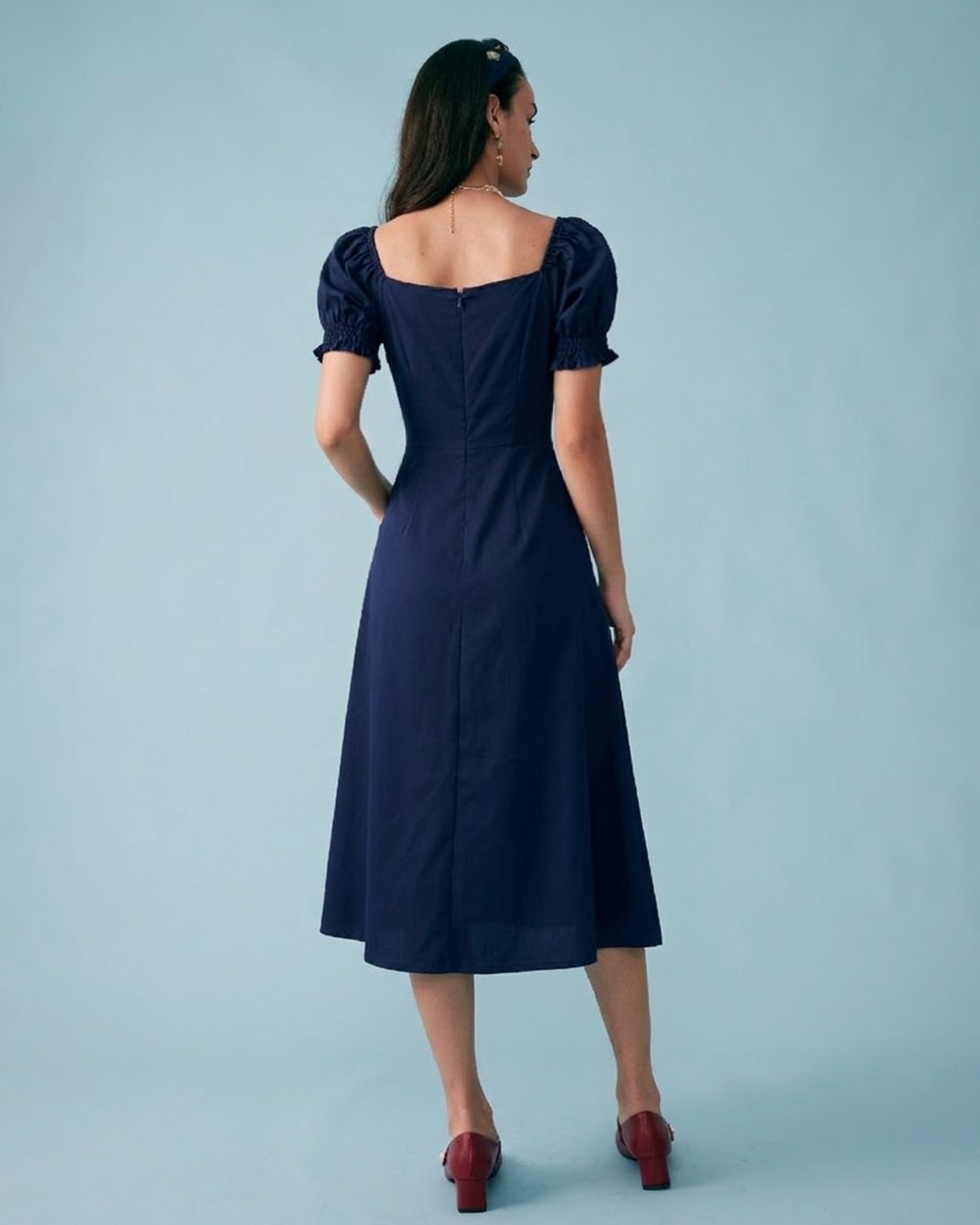 Vestido Midi Azul Marinho com Decote em V e Mangas Bufantes
