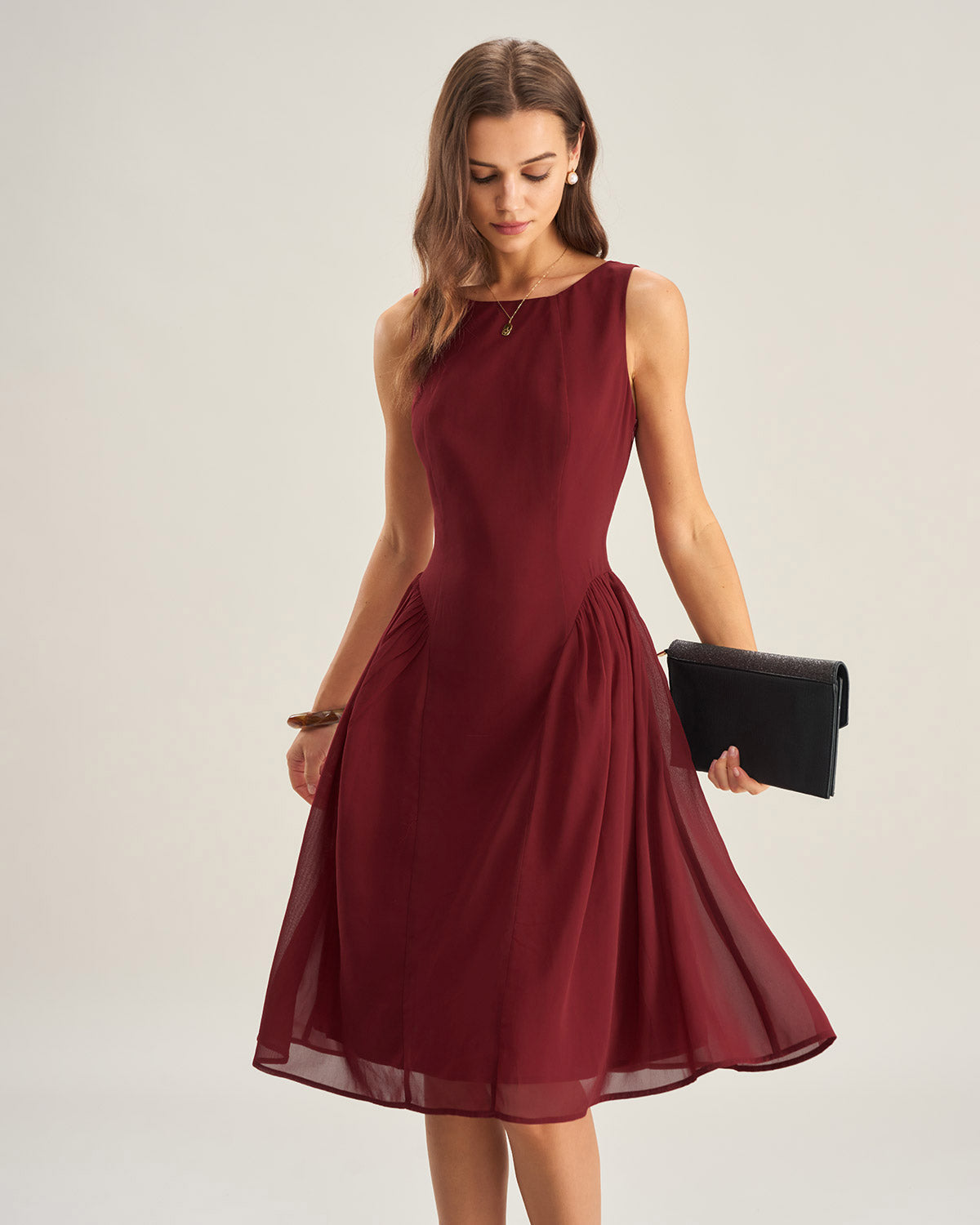 Vestido midi de chiffon sem mangas — vinho