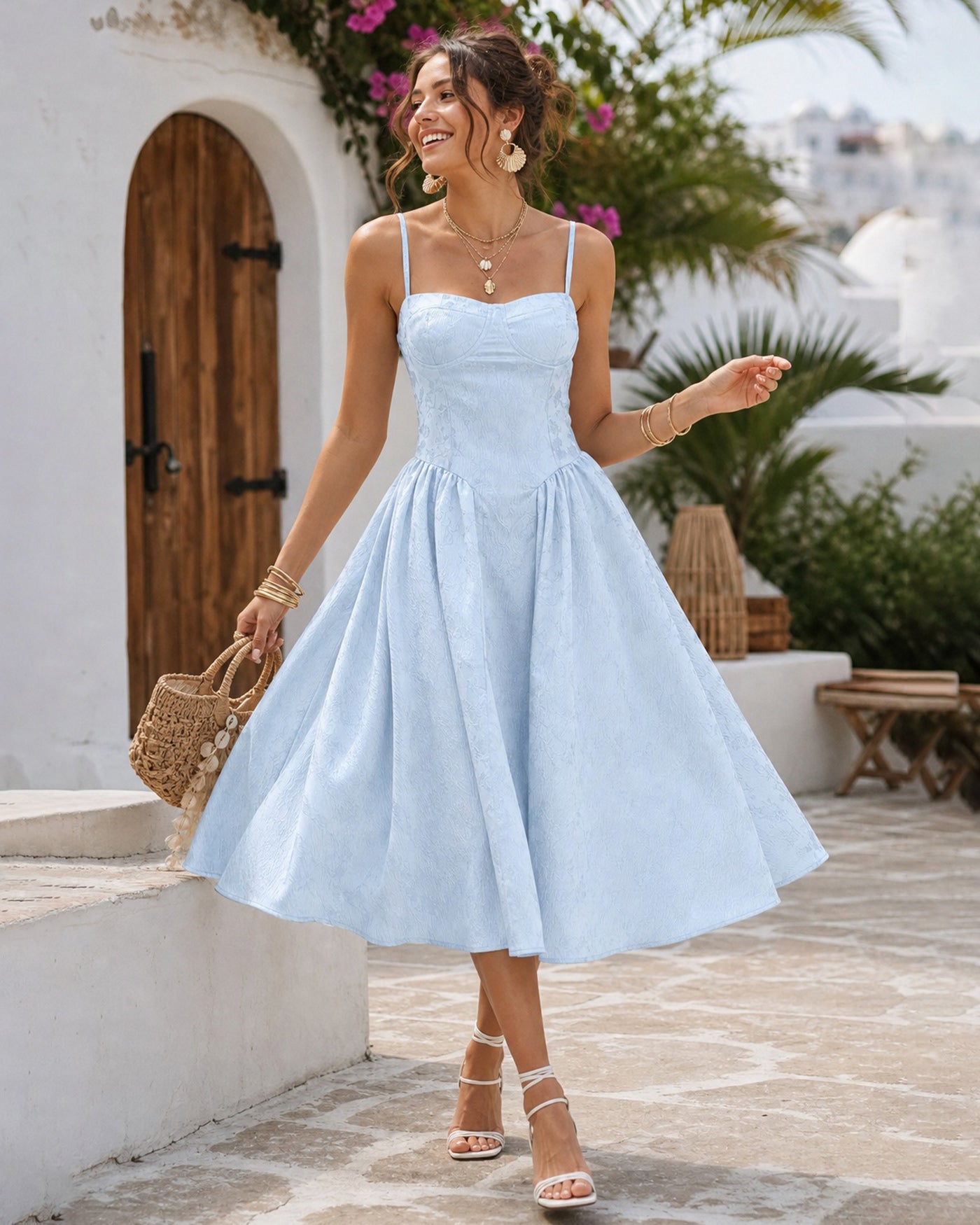 Vestido slip midi em jacquard azul com bolsos