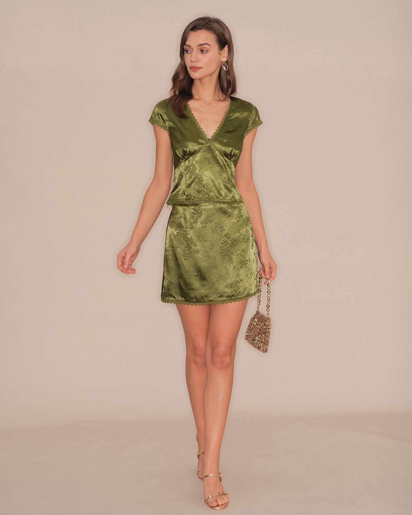 Saia mini de cetim com estampa floral verde