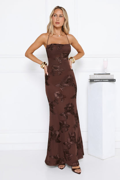 Vestido Longo Serenata de Pétalas — Chocolate