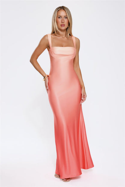 Vestido Longo Horizonte de Açafrão — Pêssego