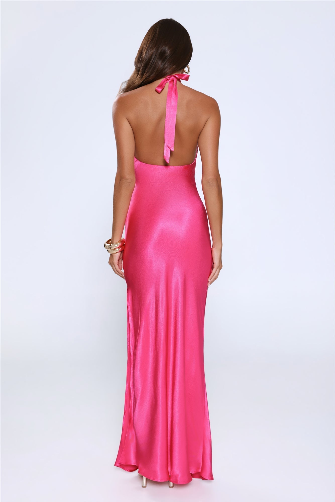 Vestido Longo Halter em Cetim Rule Her World — Magenta
