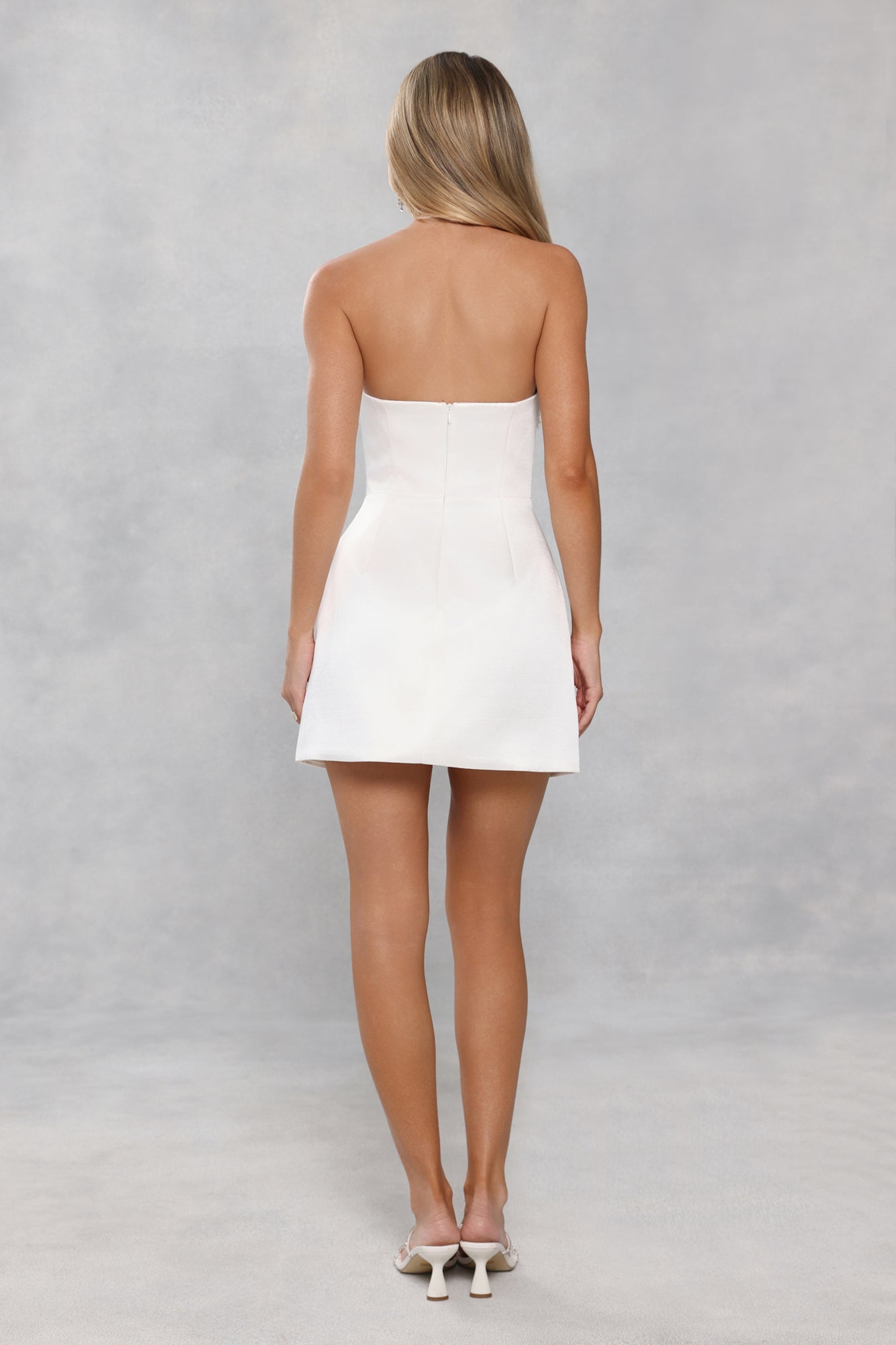 Dusk Desire — Vestido mini tomara-que-caia com aplicações, branco