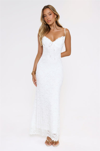 Vestido Longo de Renda "Véu ao Luar" — Branco