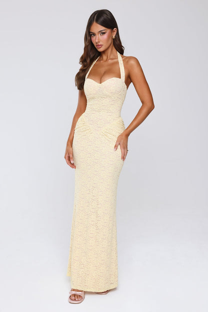 Vestido Longo de Renda com Decote Halter "Sonho Delicado" — Amarelo