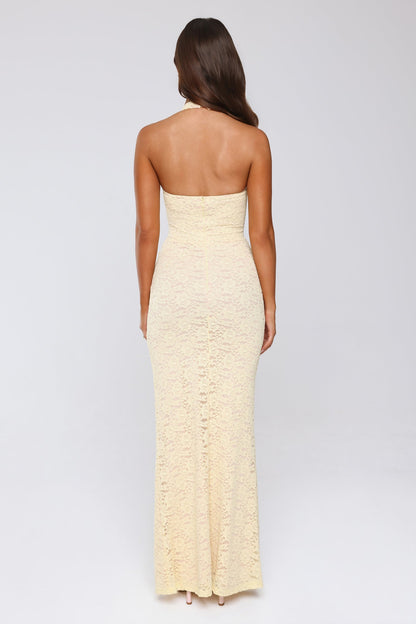Vestido Longo de Renda com Decote Halter "Sonho Delicado" — Amarelo