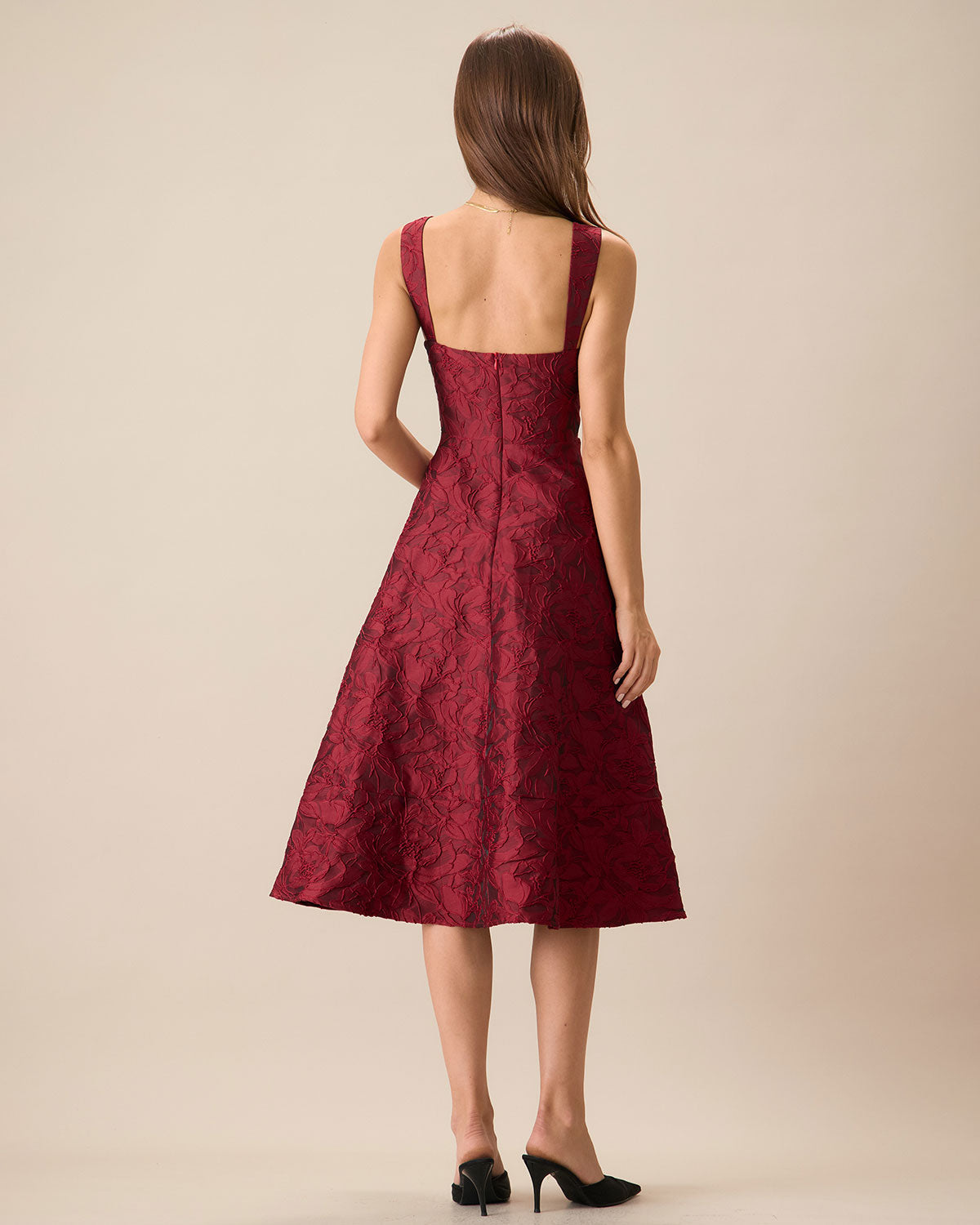 Vestido midi em jacquard com decote coração — vermelho