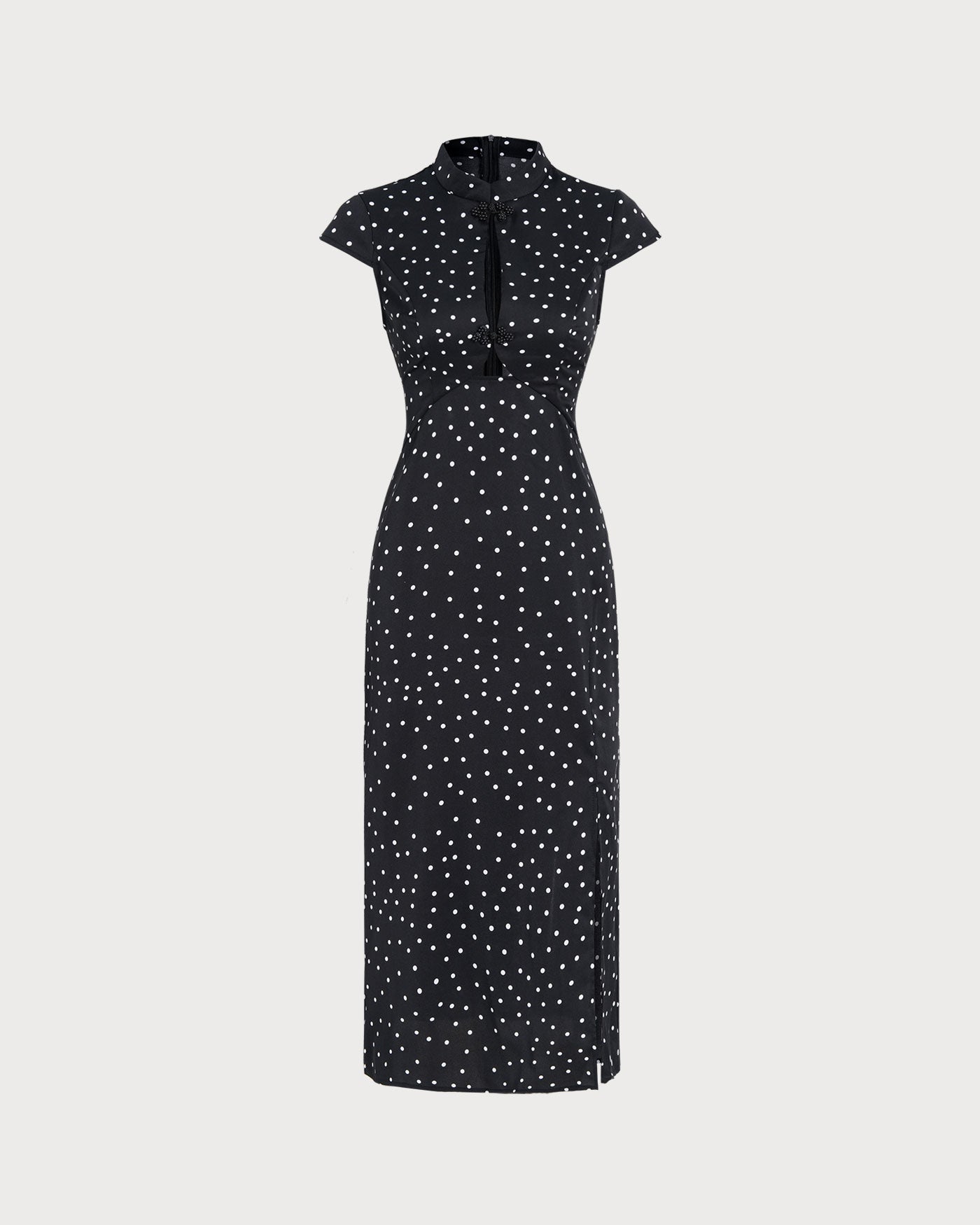 Vestido midi preto com estampa de poá e gola mandarim