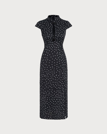 Vestido midi preto com estampa de poá e gola mandarim