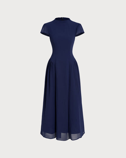 Vestido midi azul com mangas bufantes