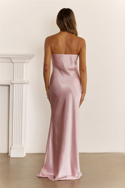 Vestido longo tomara-que-caia em cetim "Stardom Moment" — Rosa
