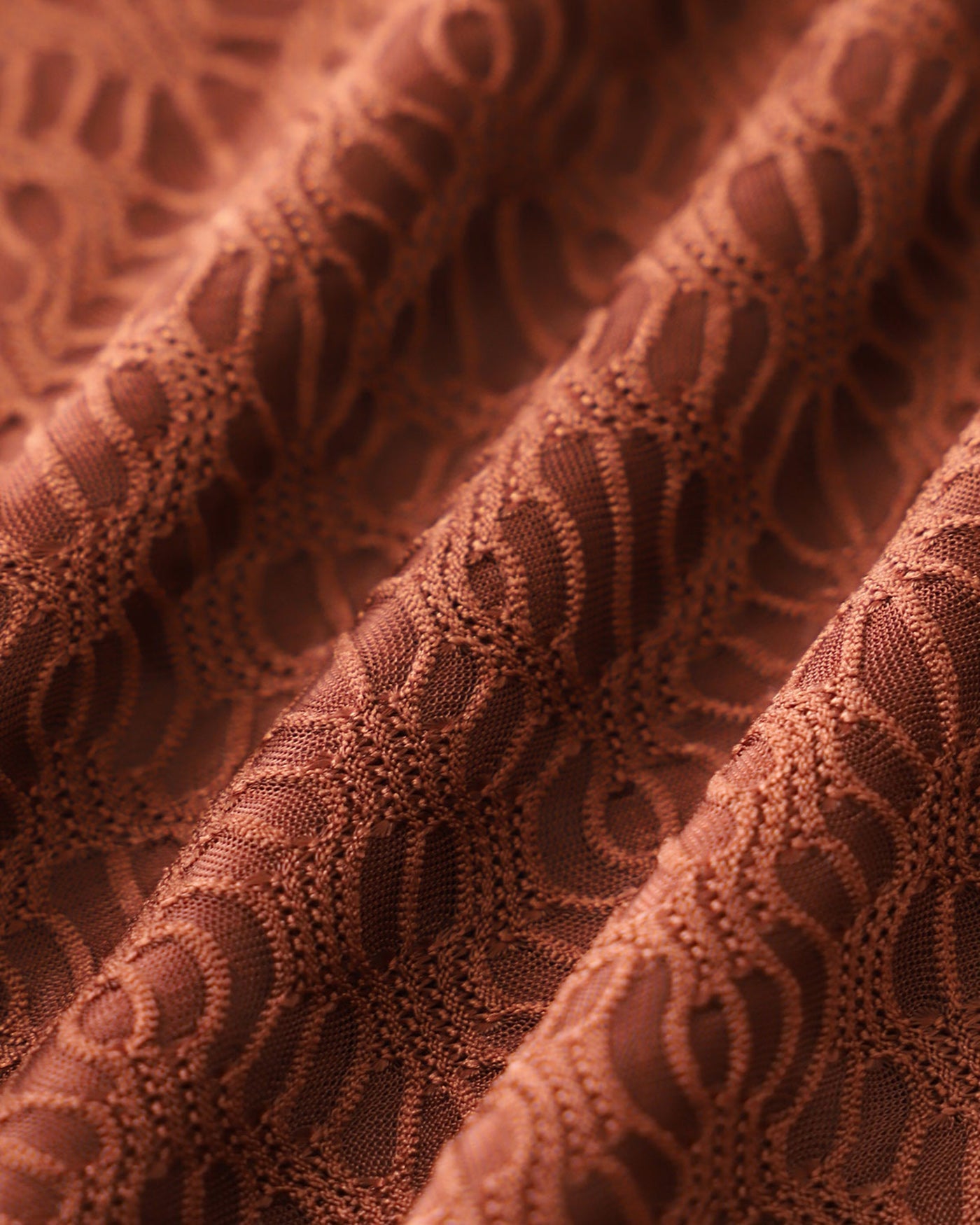 Conjunto de três peças em jacquard marrom