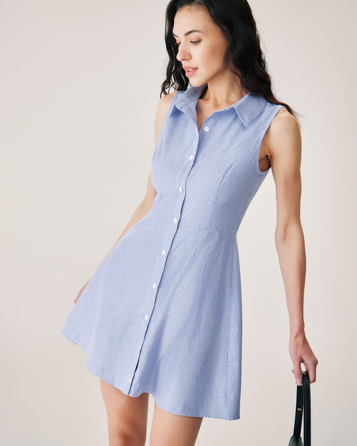 Mini-vestido listrado azul com botões