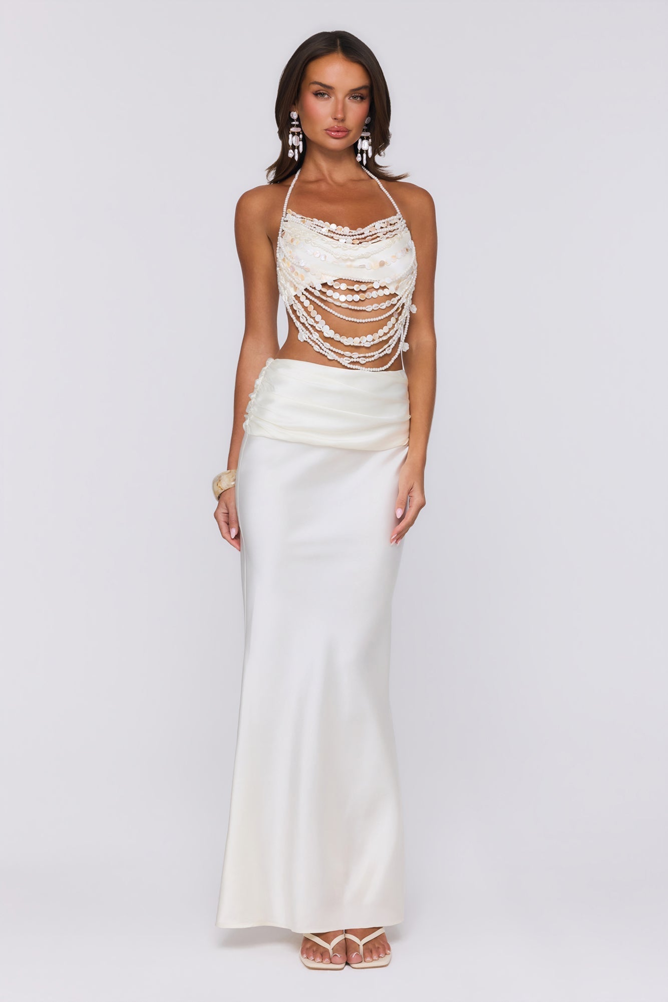 Top Halter Sedoso com Aplicações de Pérolas — Ecru/Branco