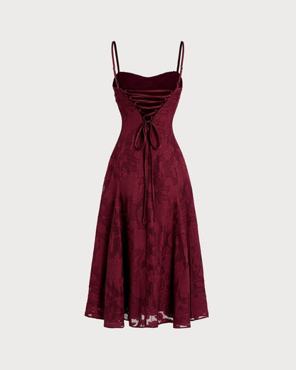Vestido midi slip em jacquard com decote em coração — Vinho