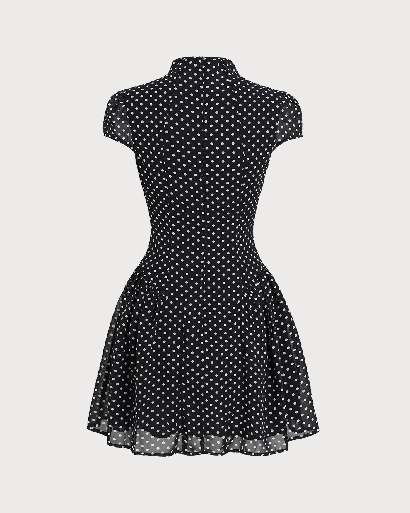 Vestido mini de chiffon preto com estampa de poá
