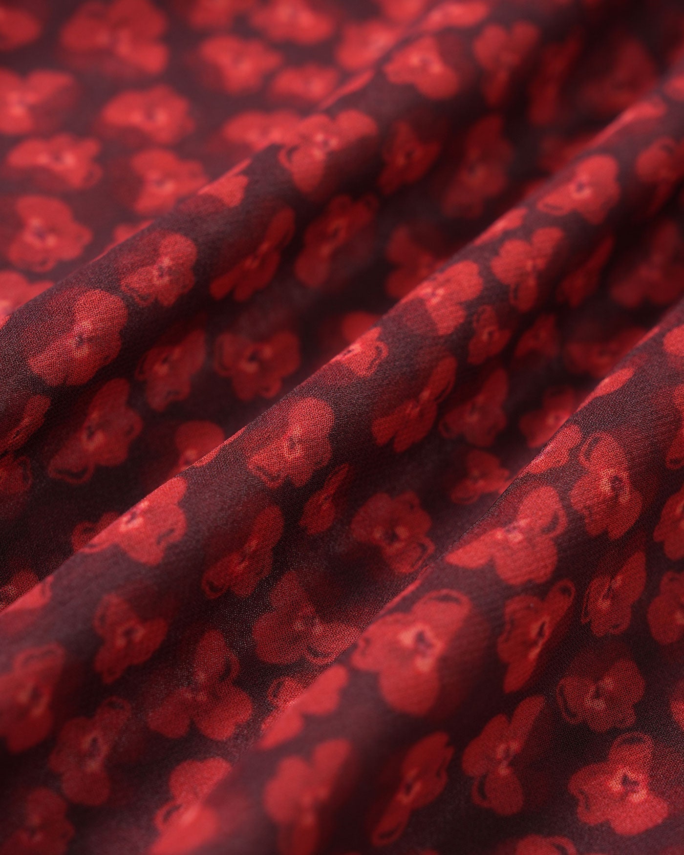 Vestido longo floral vermelho com manga tipo capa