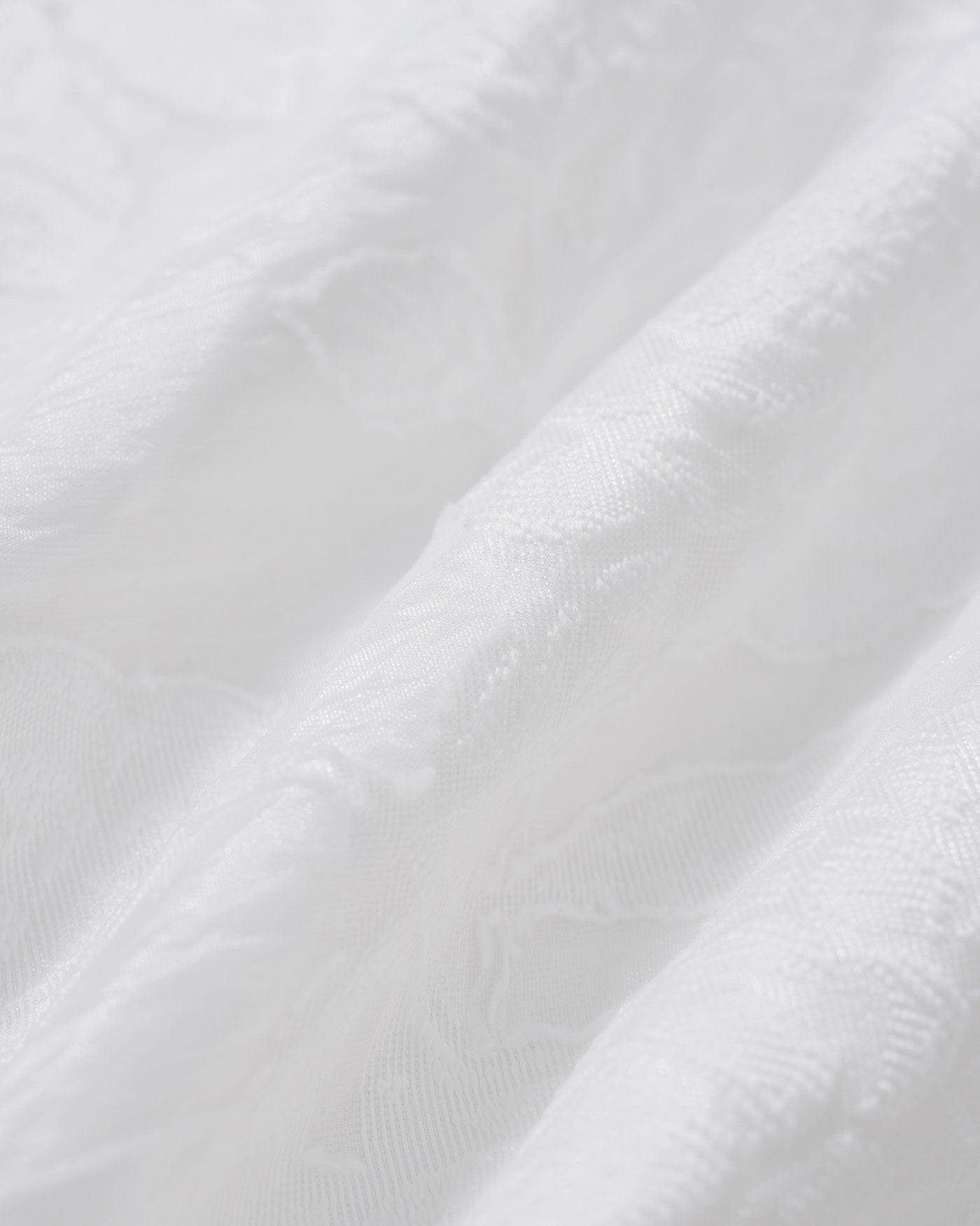 Vestido slip midi em jacquard branco com franzidos