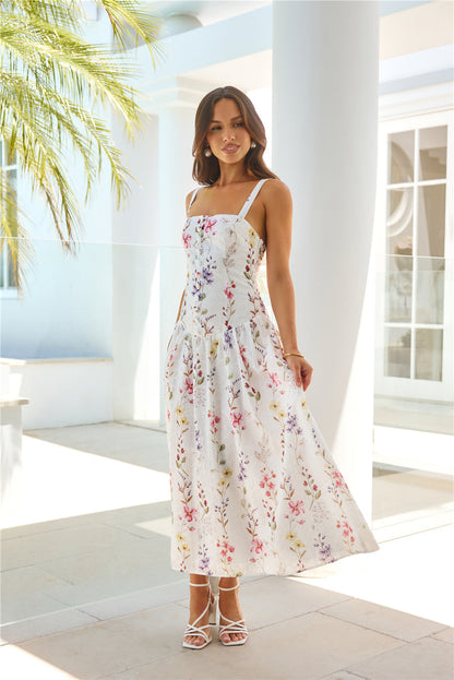 Vestido longo estampado Whimsical Charm