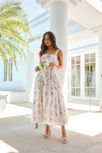 Vestido longo estampado Whimsical Charm