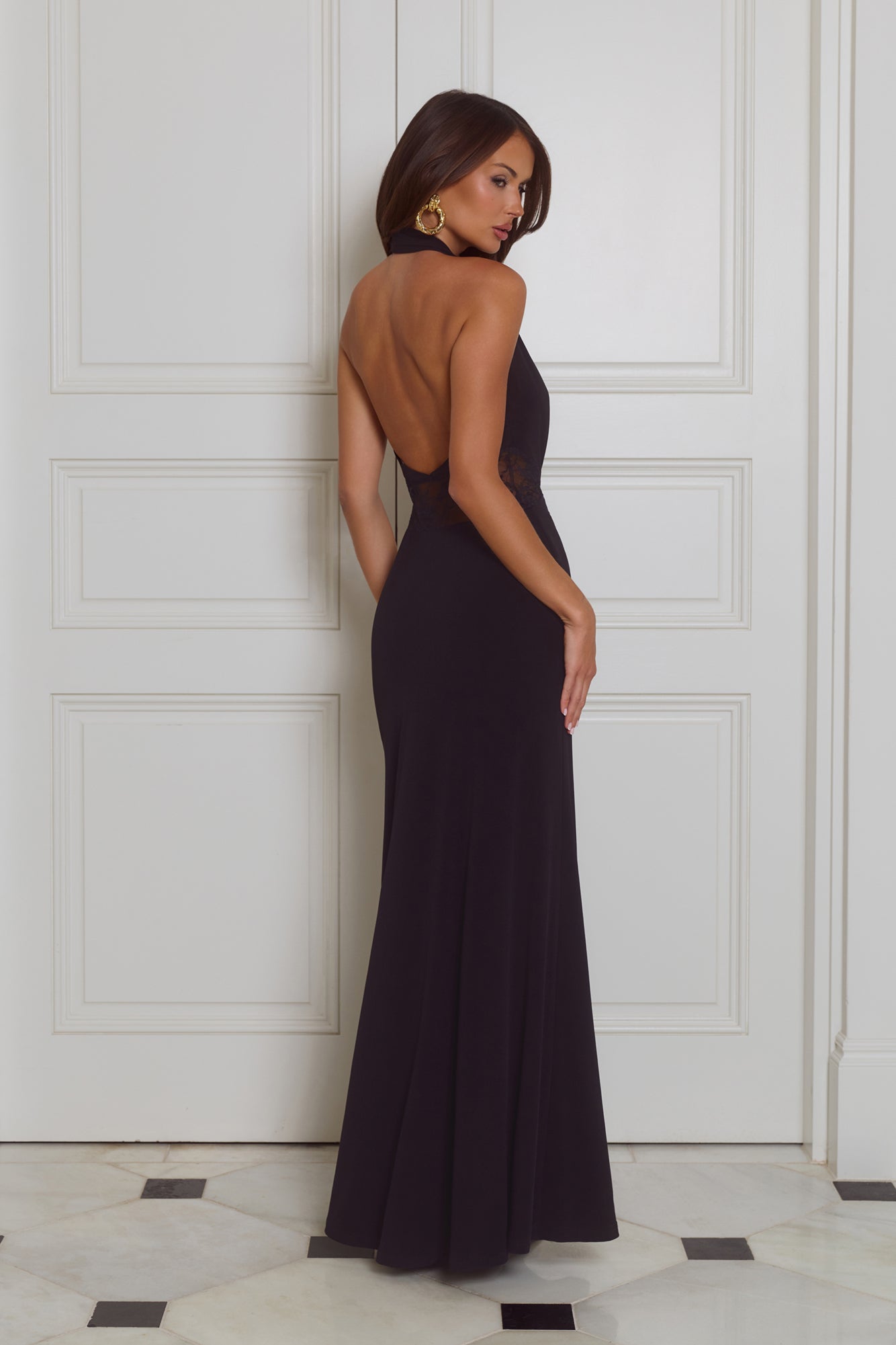 Vestido longo halter Noites Irresistíveis — Preto