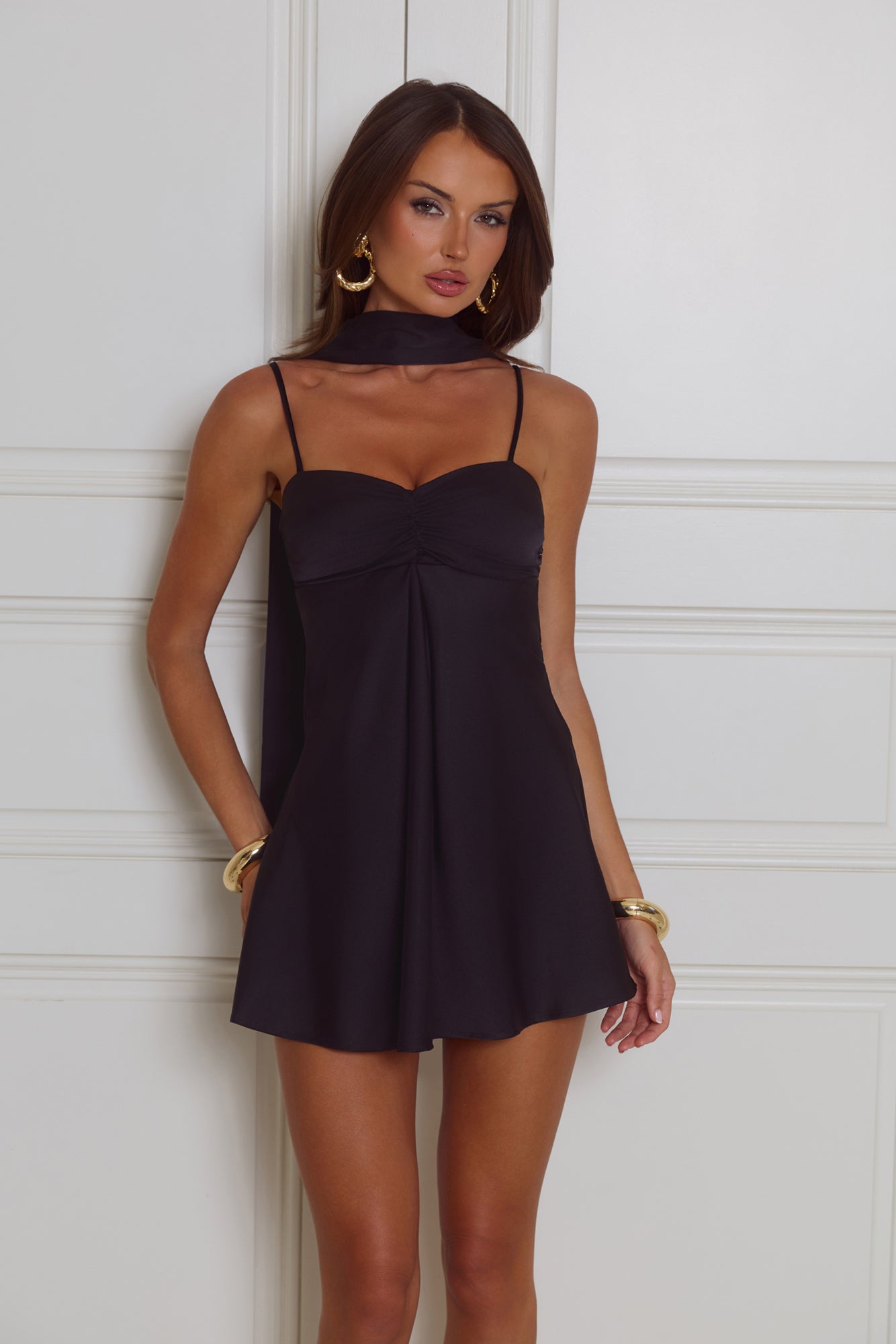 Mini vestido de cetim Diva Energy — Preto