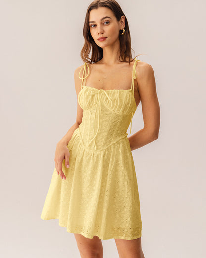 Mini-vestido estilo slip com corpete franzido — Amarelo