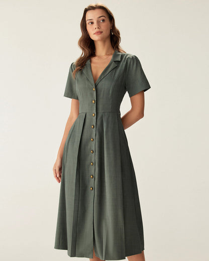 Vestido midi verde plissado com decote em V e botões