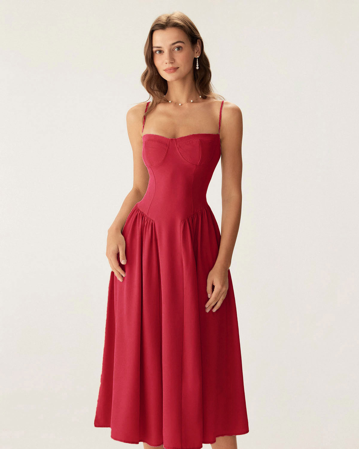 Vestido slip midi vermelho com decote quadrado e bolso